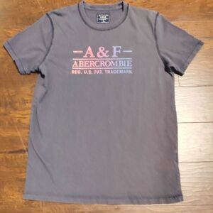 Abercrombie & Fitch  Y2K hombre fade logo single stitch M  vintage tee shirt